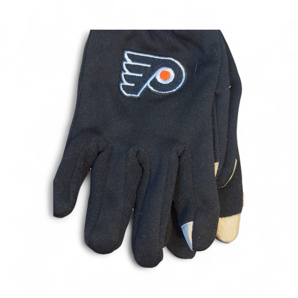 5 for 25 NWT Black Philadelphia Flyers Texting Gloves and Button